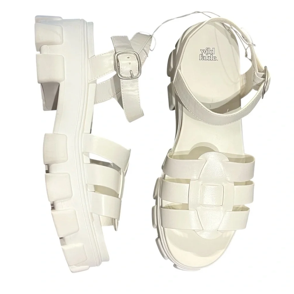 Chunky Platform Avril Fisherman Sandals. Size 11